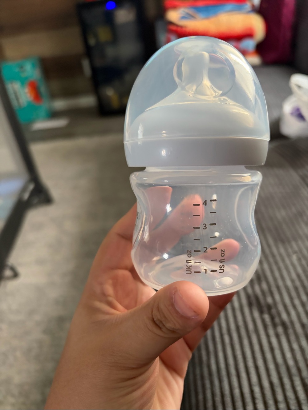 Clear White Baby Feeding Bottle with Soft Silicone Nipple